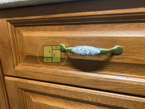 Кухня «Золотой Витраж»