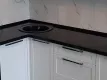 Угловая кухонная столешница черная