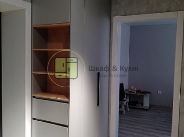 Шкаф в прихожую Loft